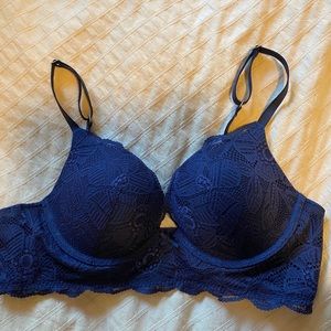 Aerie Lace Push Up Bra in 34B.